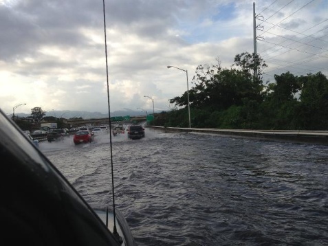 FREEWAY-FLOODING-02-jpg