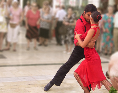 tango-dancers