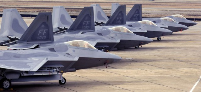 F-22_lineup_Lockhead