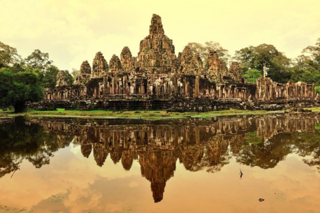 item46.rendition.slideshowWideHorizontal.angkor-thom-cambodia