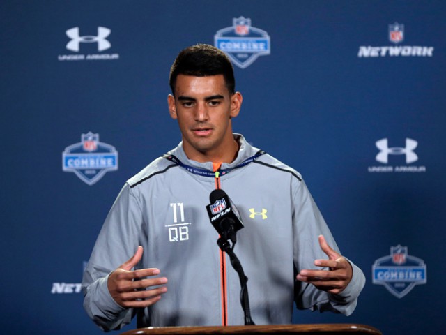 150219-Marcus-Mariota1