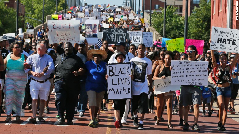 160711105540-03-peaceful-resistance-protest-exlarge-169